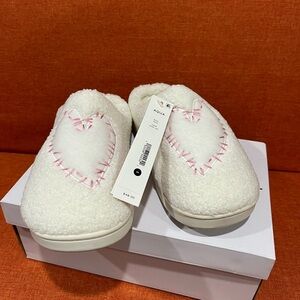 Aqua Cozy White Slippers with Pink Heart Accents